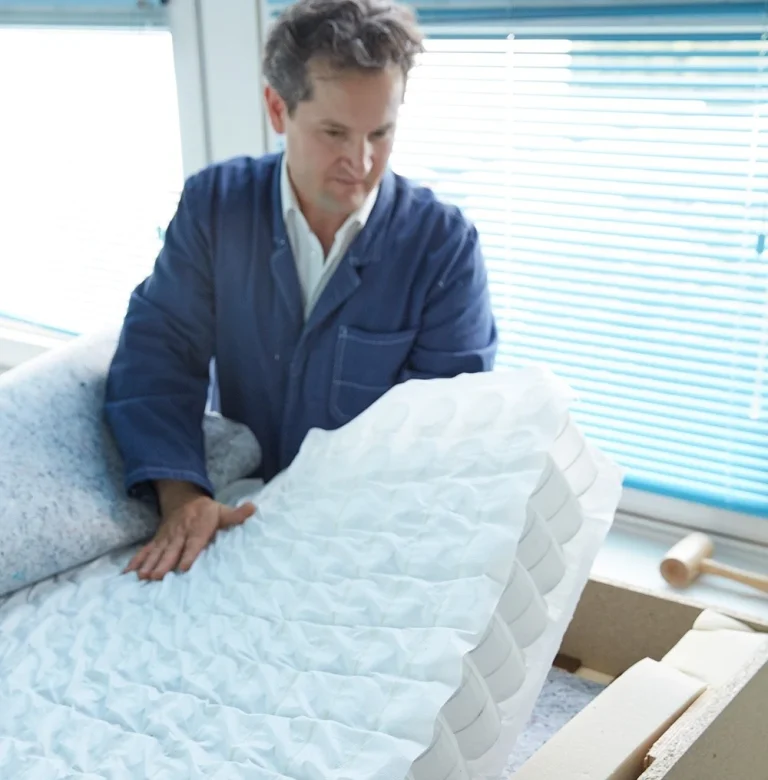 Bett, Betten, Bettensysteme und Boxspringbett | Sleeping Systems Hamburg 17